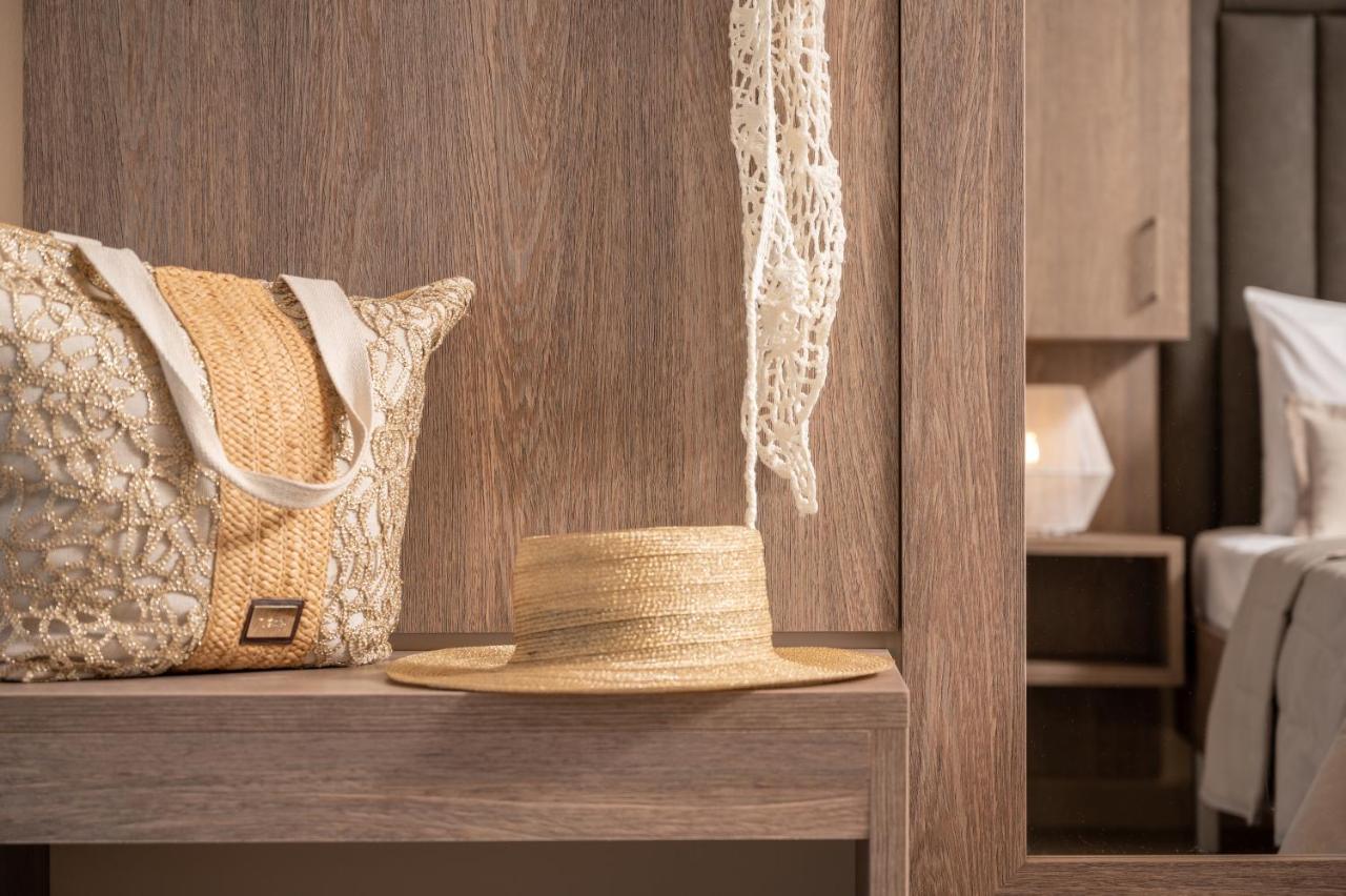 Privilege Luxury Living Sarti Buitenkant foto